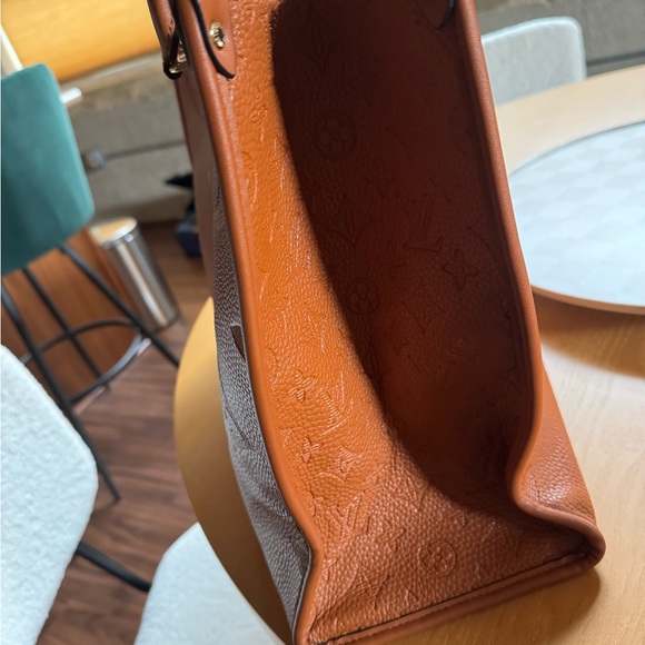 LV Camel Monogram Totebag - Picture 4 of 8